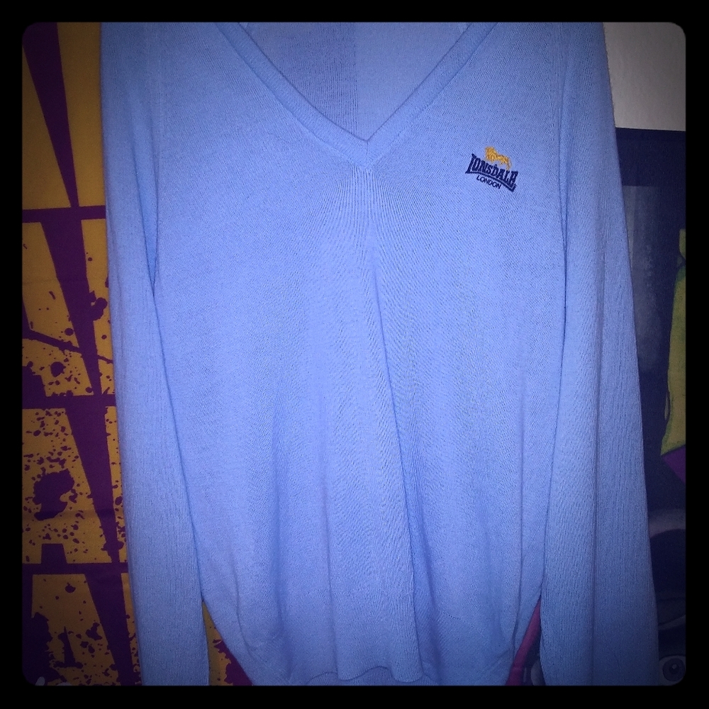 COPY - Lonsdale v neck sweater